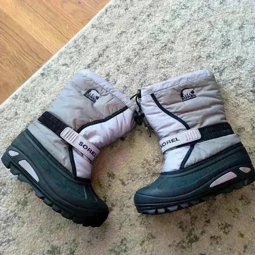 Sorel Youth Purple and Gray Flurry Snow Boots 3Y